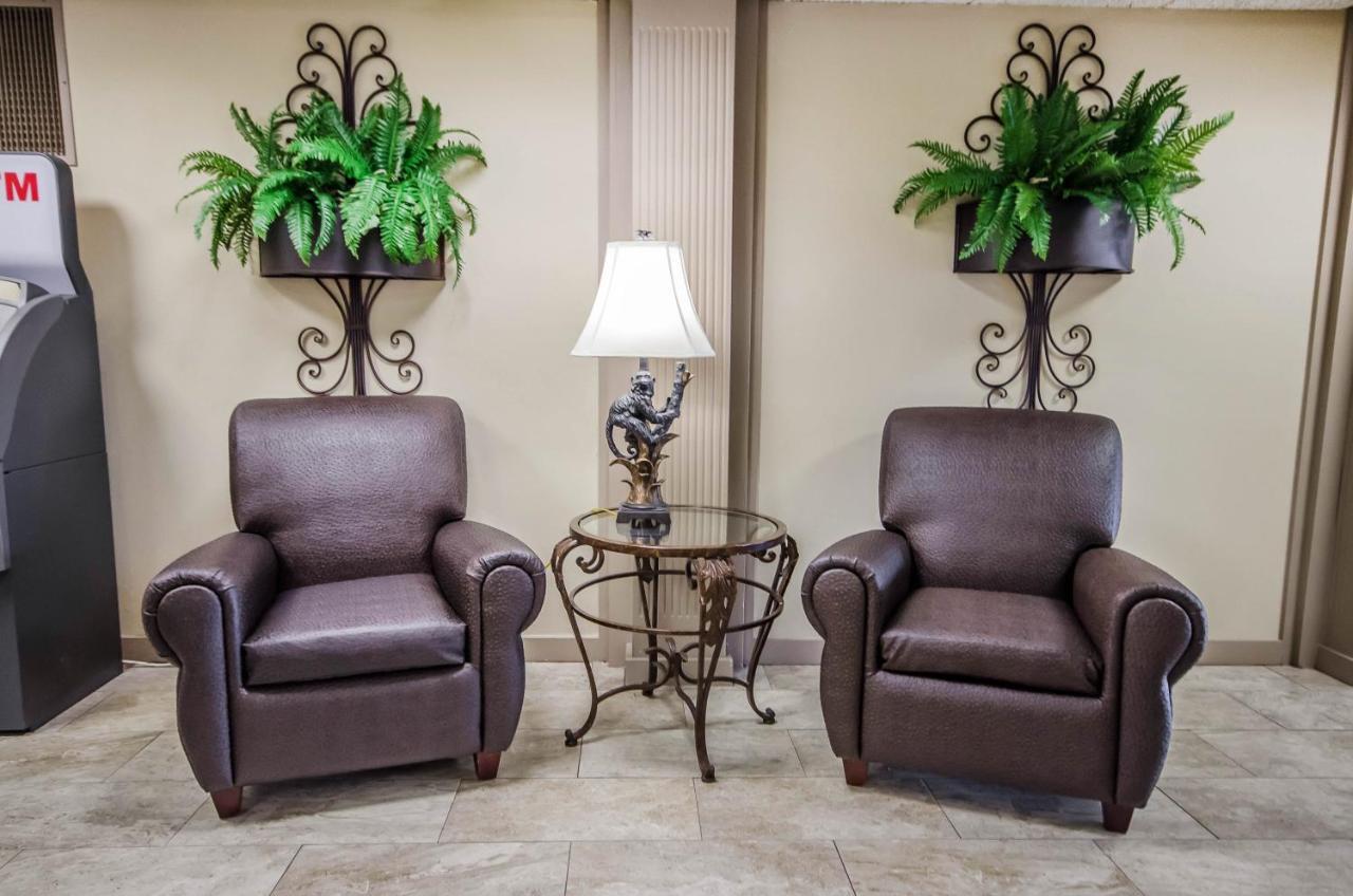 Radisson Hotel Louisville North Jeffersonville Interior photo