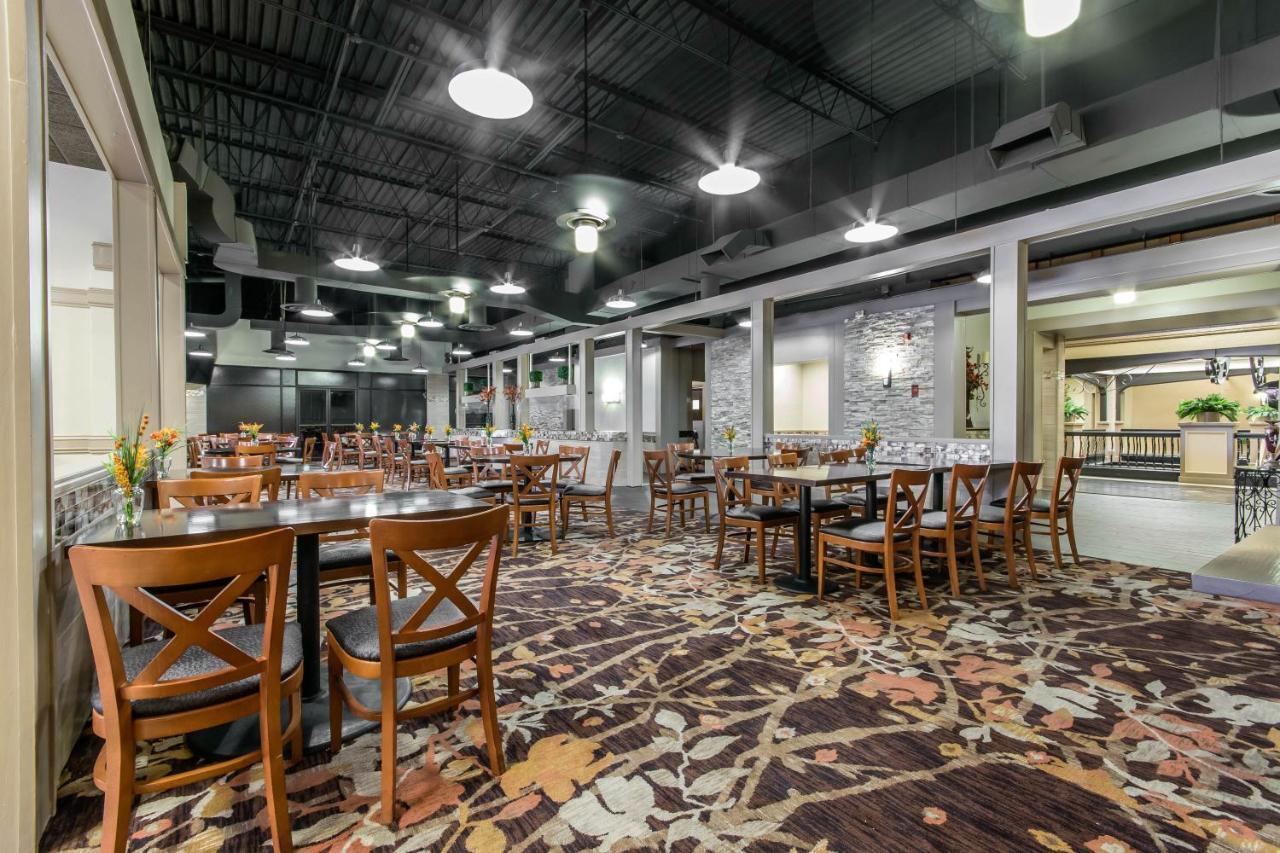 Radisson Hotel Louisville North Jeffersonville Facilities photo